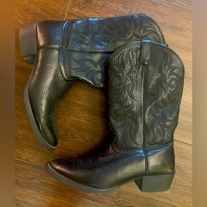 🎉Just listed - Justin Boots